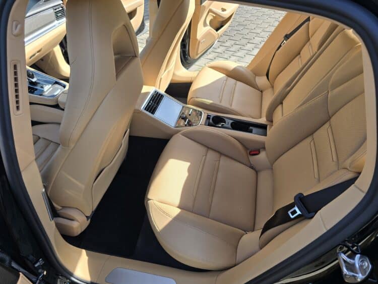 Porsche Panamera 4S Diesel 4