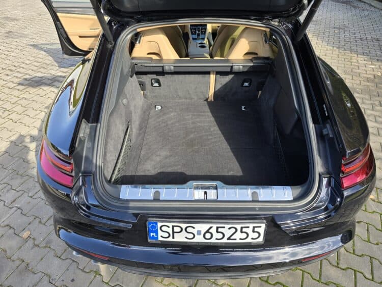 Porsche Panamera 4S Diesel 16